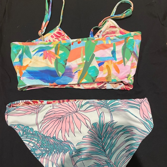 MAUI Bikini - Picture 2 of 2